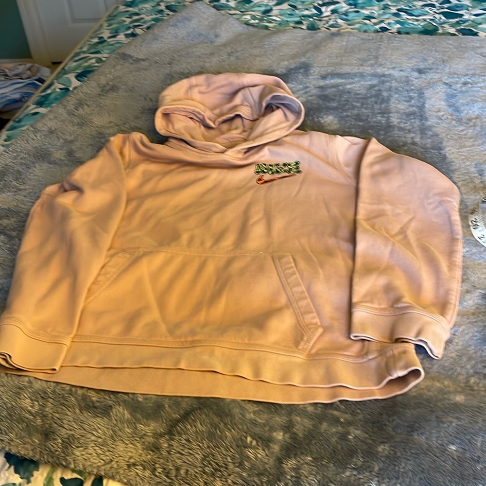 Boys Nike Sweatshirt.      Size XL